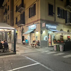 alquadratorooms.hotelitalianriviera.com/
