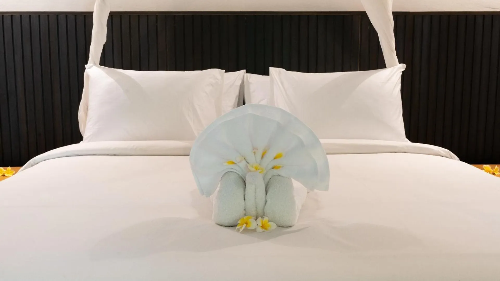 **** Resort Hotel The Gardens Seminyak Indonesien