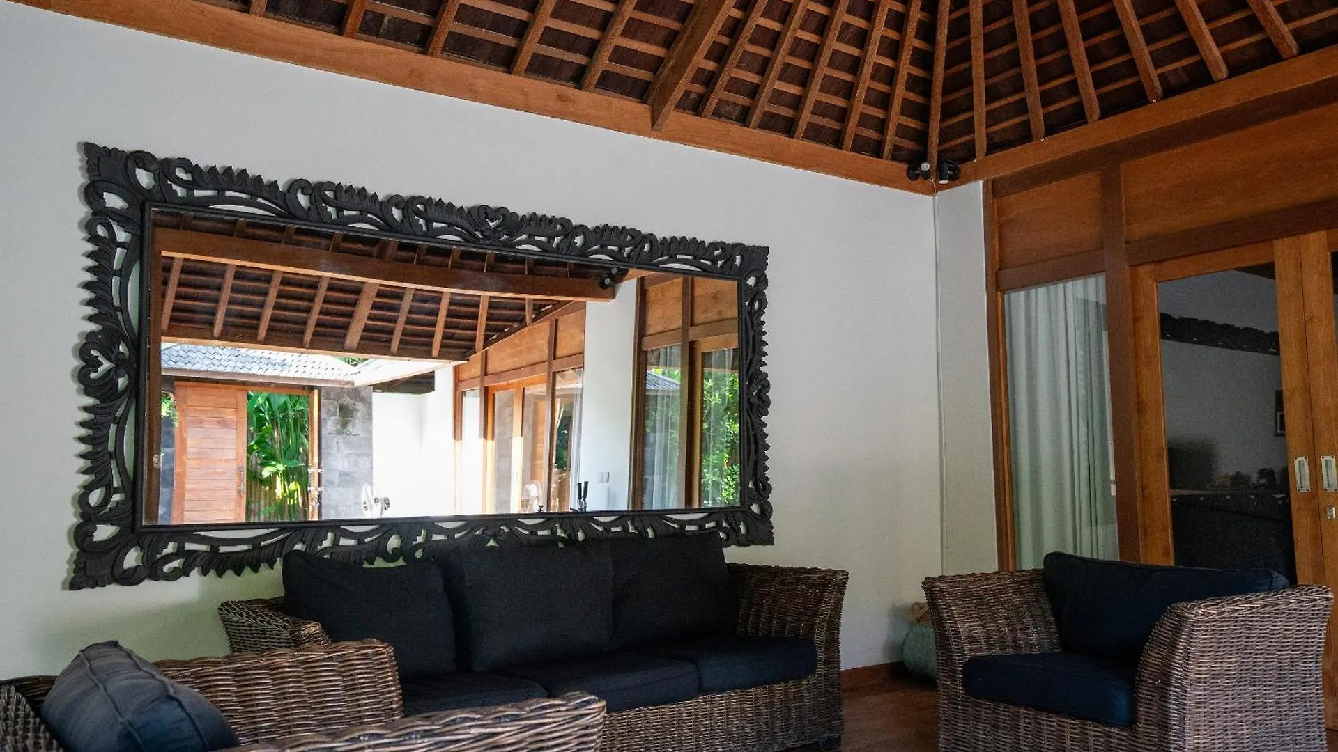 Resort The Gardens Seminyak Hotel